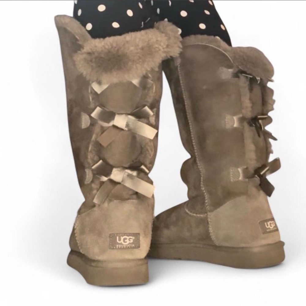 UGG Women's Bailey Bow Grey Boots